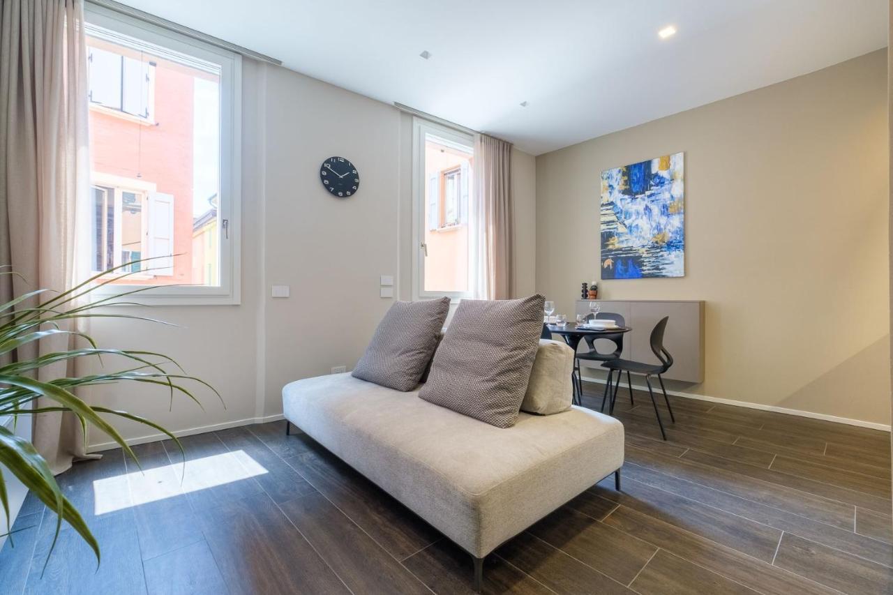 Golden Suite By Studio Vita Bologna Luaran gambar