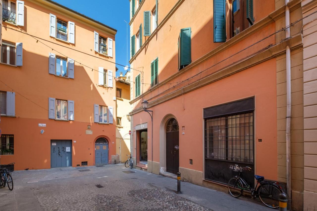 Golden Suite By Studio Vita Bologna Luaran gambar