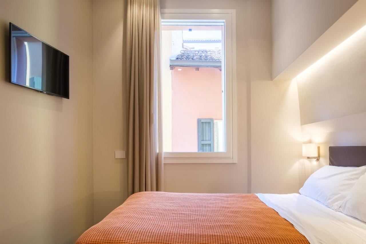 Golden Suite By Studio Vita Bologna Luaran gambar